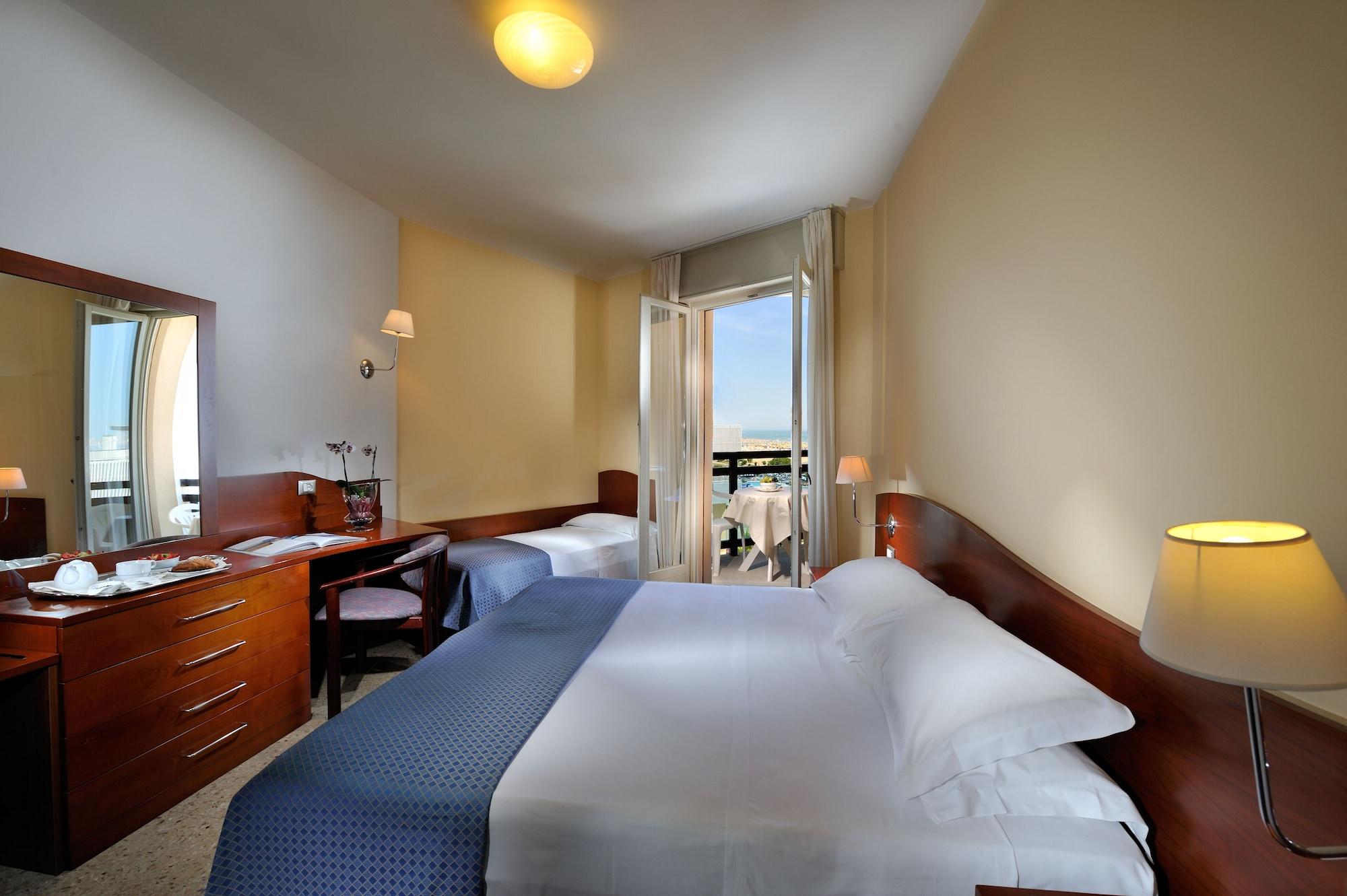 Hotel Palace Bibione Luaran gambar